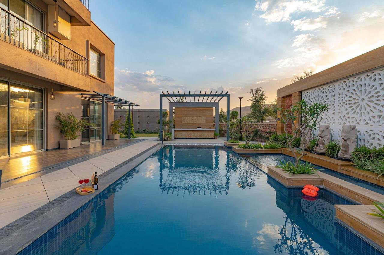 Noah'S Ark By Stayvista - Jaipur With Private Pool Dhānd Extérieur photo